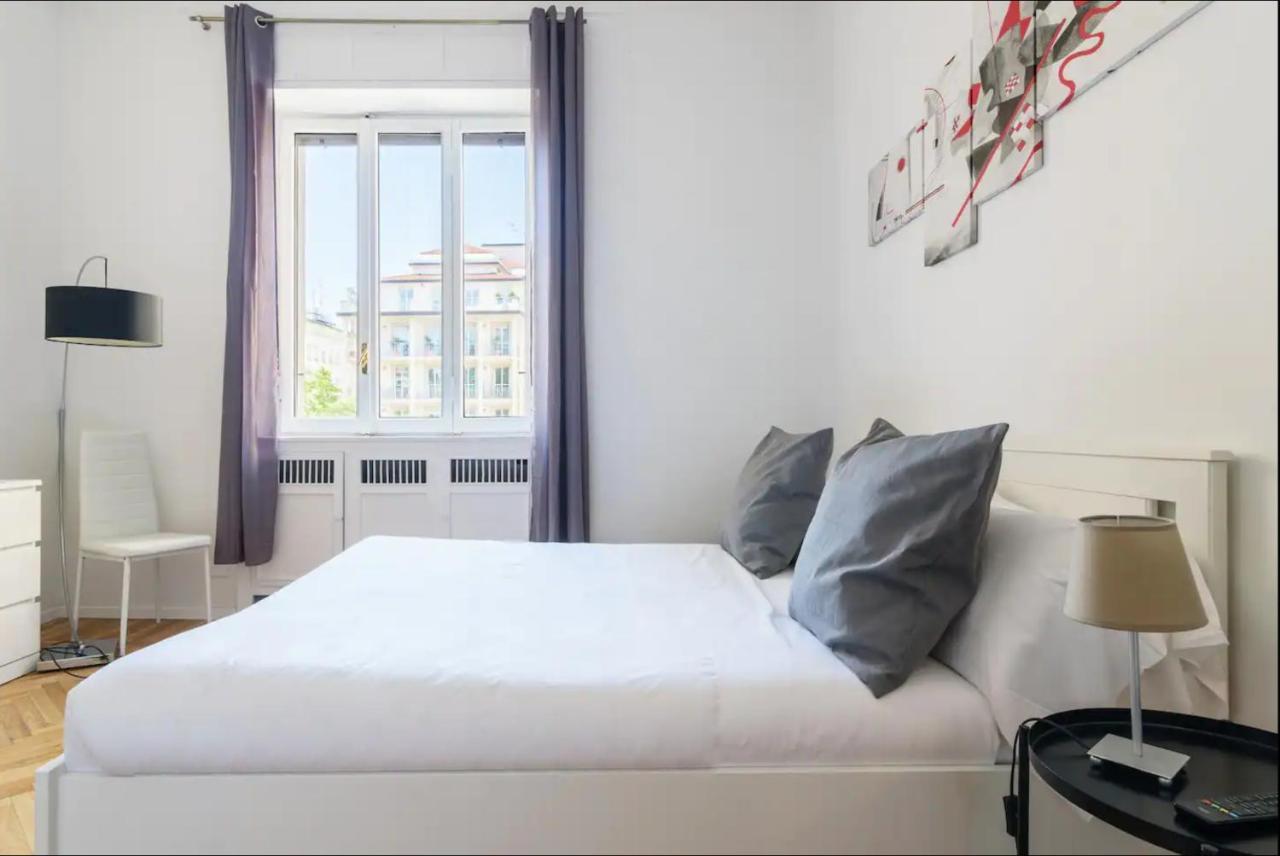 Luxury 4 Bedrooms Apartments Close To Duomo Milão Exterior foto