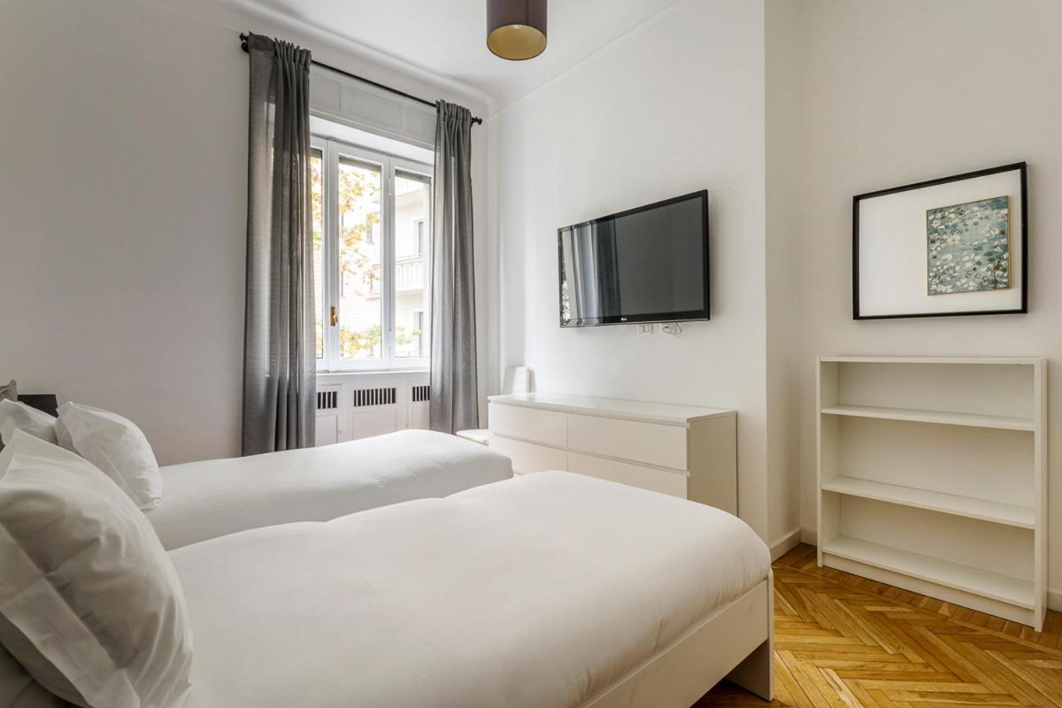 Luxury 4 Bedrooms Apartments Close To Duomo Milão Exterior foto
