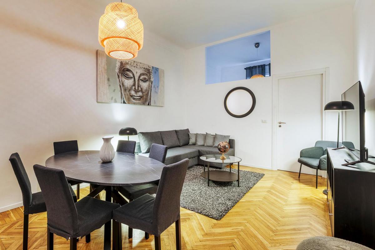 Luxury 4 Bedrooms Apartments Close To Duomo Milão Exterior foto